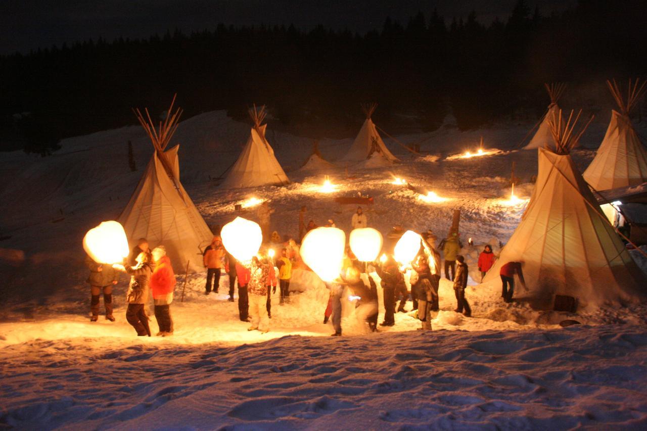 Village Tipi La Féclaz Buitenkant foto