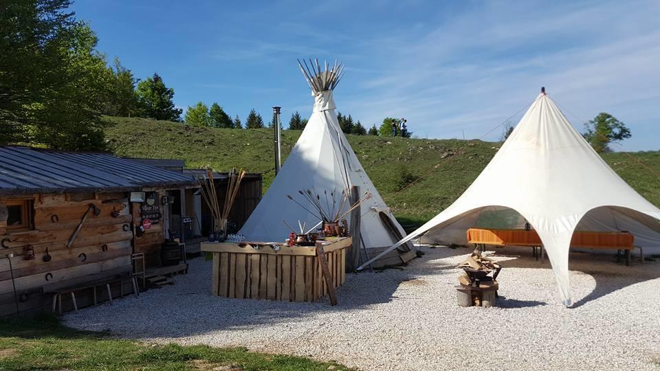 Village Tipi La Féclaz Buitenkant foto