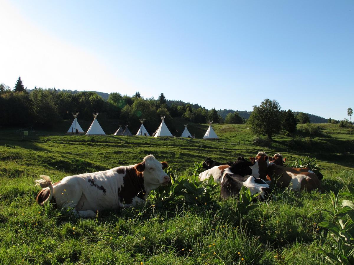 Village Tipi La Féclaz Buitenkant foto